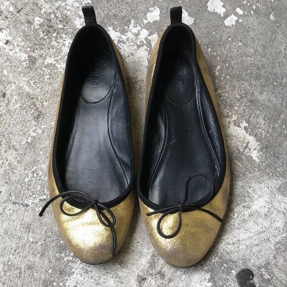 Gucci Flats  - Picture 1 of 7